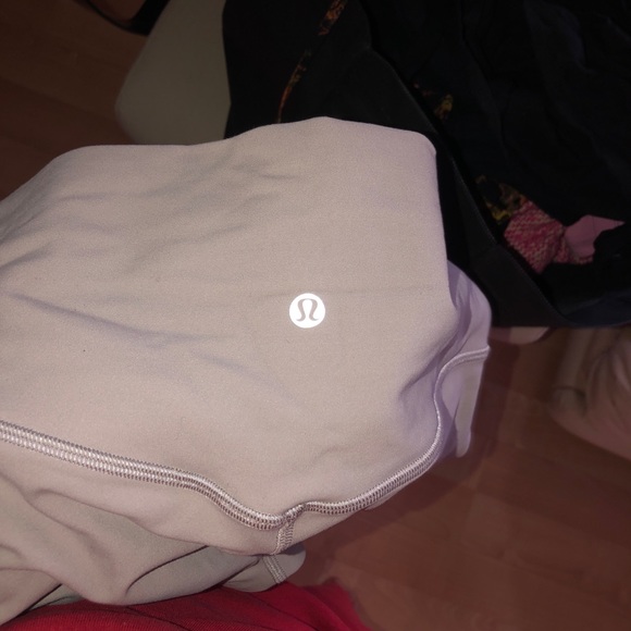 Lululemon Align - Picture 3 of 4